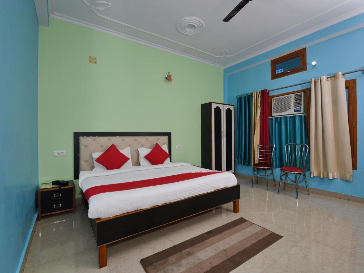 ורנאסי Oyo 4409 Hotel Chaitanya Inn מראה חיצוני תמונה